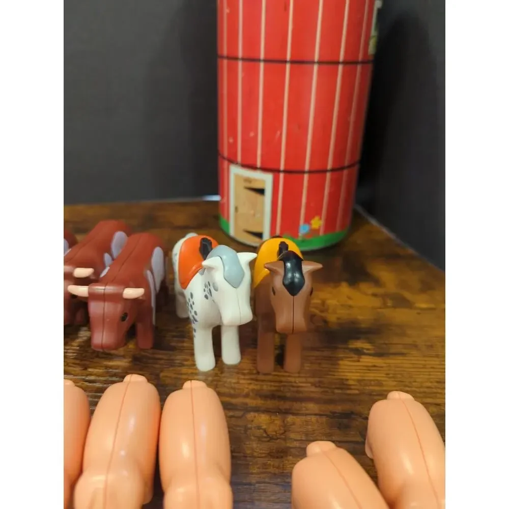 Fisher-Price silo includes
